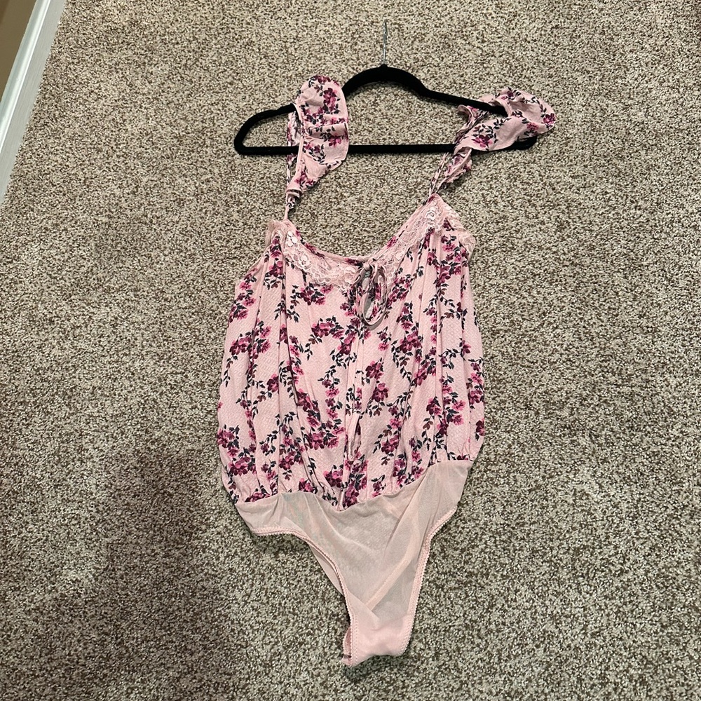 Free People Blush and Plum Lace Floral bodysuit